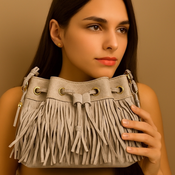 Samantha Vega Grey Leather Fringe Drawstring Bags, Handbags, Magnetic Closure - Picture 1 of 17